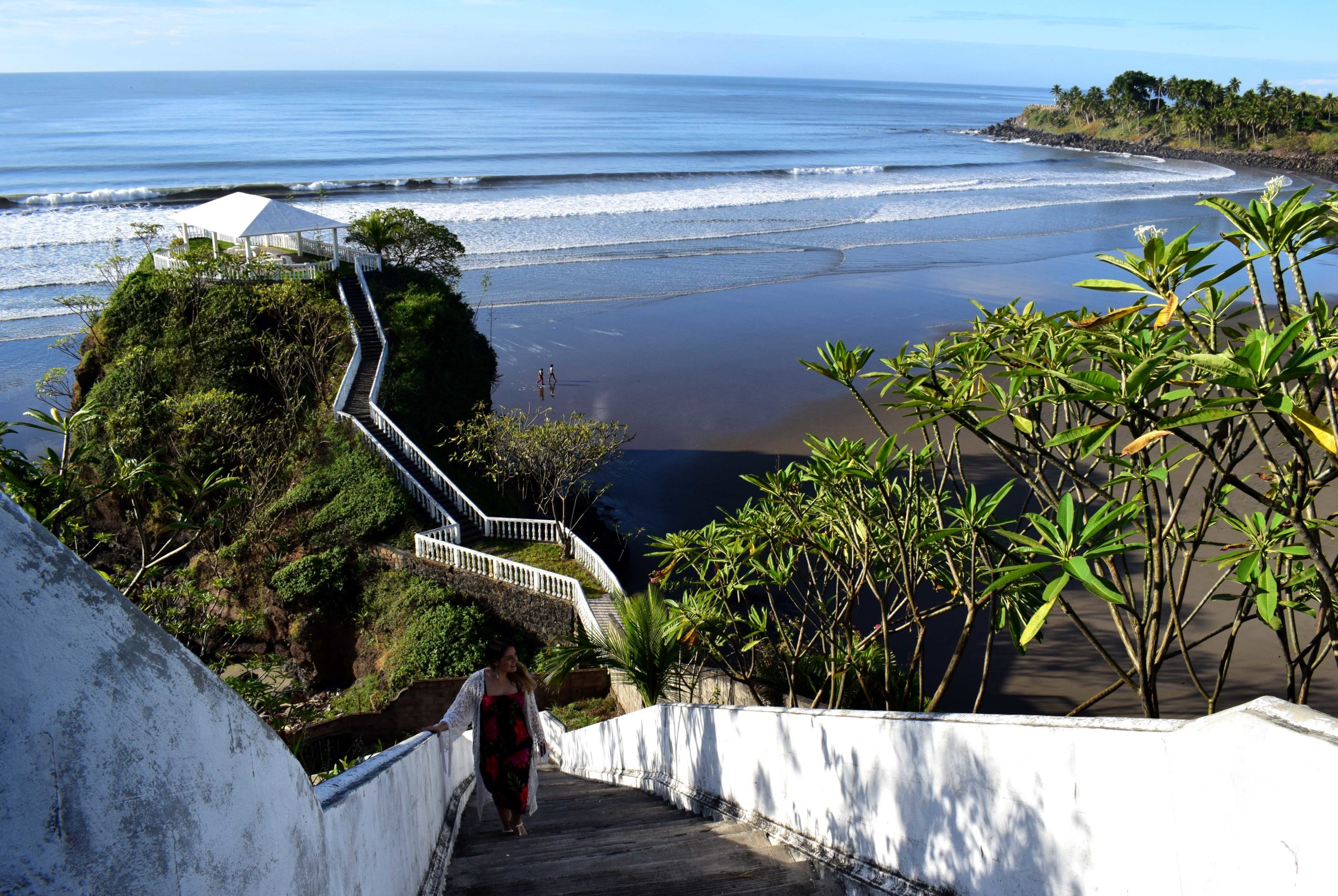 PLAYA LAS FLORES LA VERDADERA PERLA DE ORIENTE