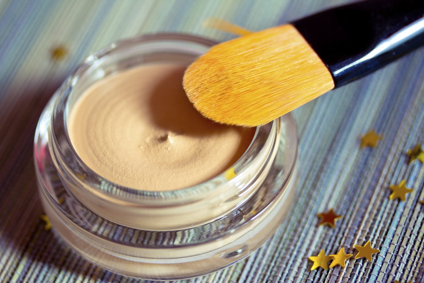 ¿Cómo hacer tu propio maquillaje? ¡En El Salvador tenemos las herramientas!